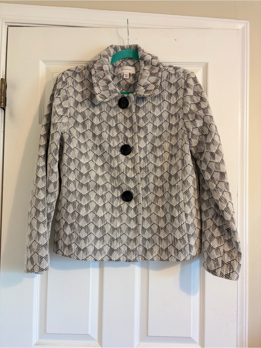 JM Collection Gray Patterned Button-Front Blazer medium - Picture 2 of 8